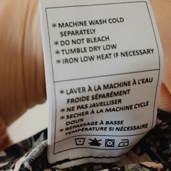 BB Dakota Steve Madden Floral Color Black Sleeveless Blouse Size Medium M Light - Picture 5 of 8